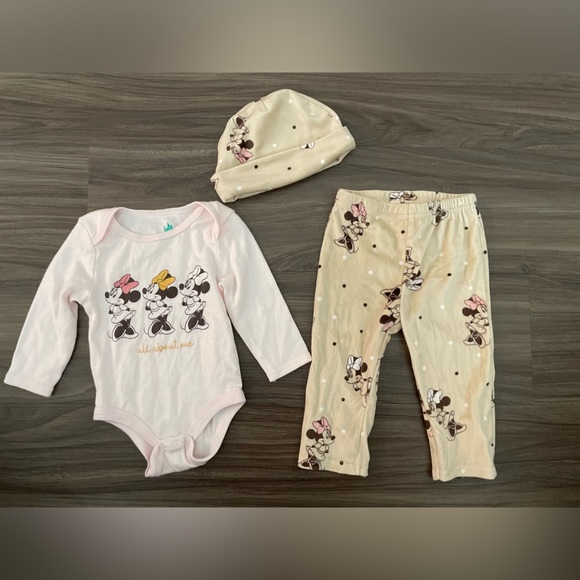 Disney Baby Minnie Mouse Pink and Cream 3 pc velour Matching Set size 6/9M - Picture 1 of 7